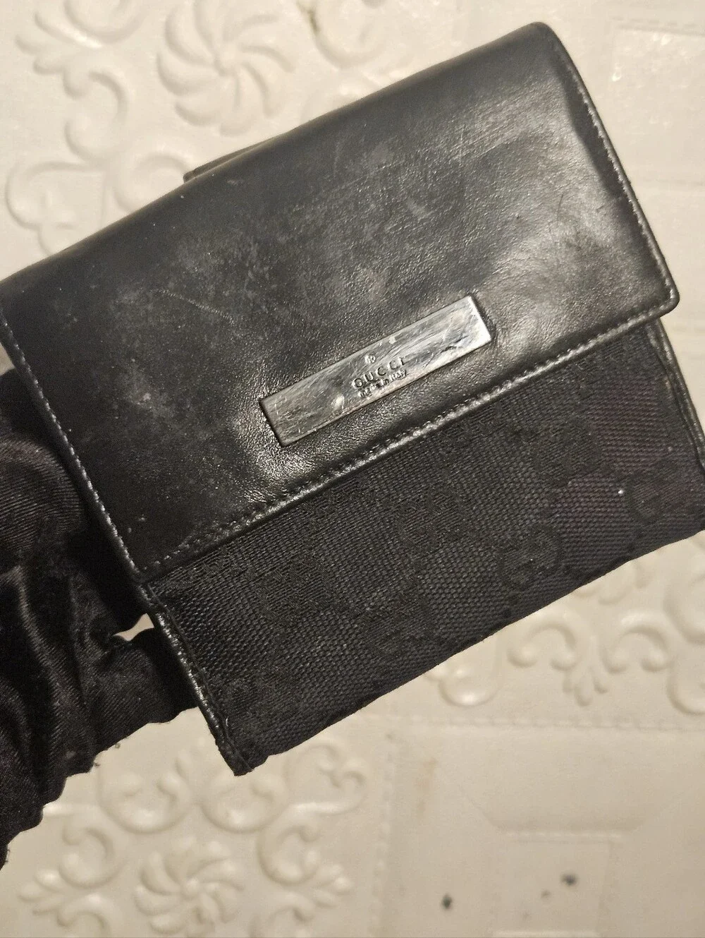 Gucci Black GG Canvas & Leather Compact Wallet Authentic With Coin Pocket